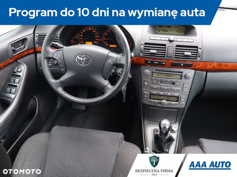 Toyota Avensis - 9