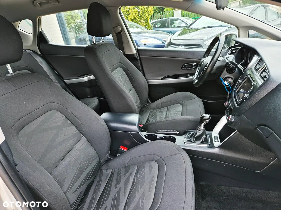 Kia Ceed Cee'd 1.4 XL - 39
