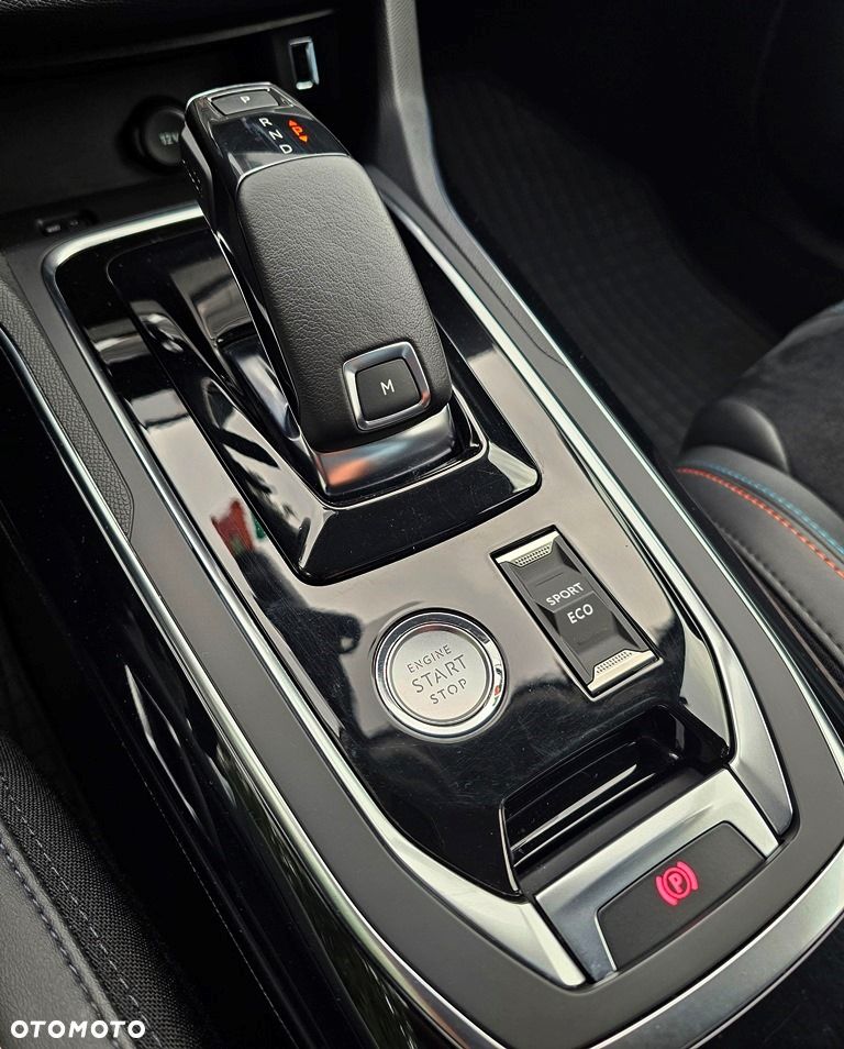 Peugeot 308 - 24