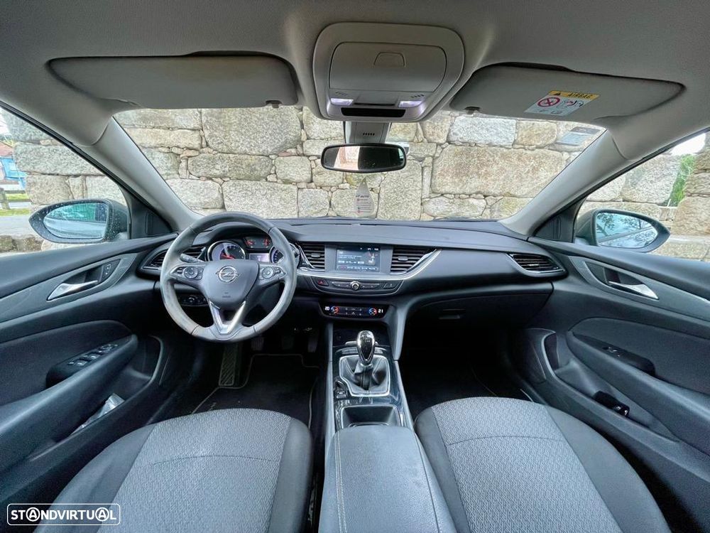 Mercedes-Benz EQA 300 4Matic - 3