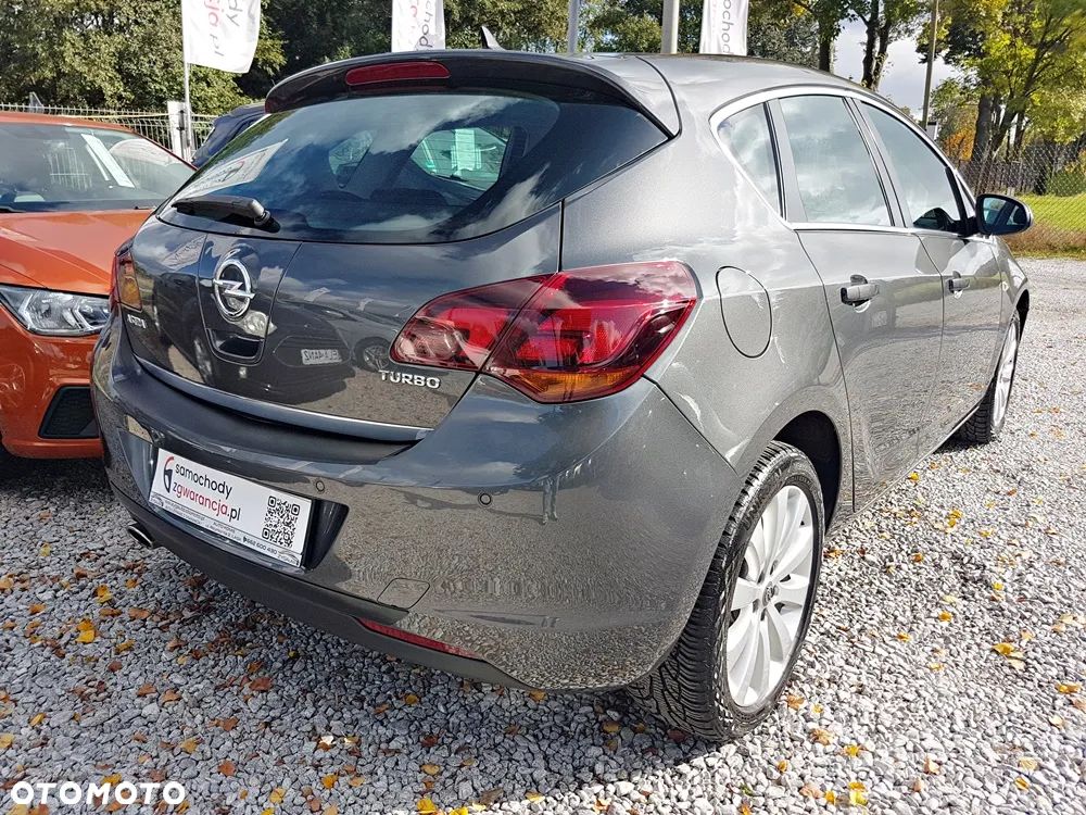 Opel Astra 1.4 Turbo Cosmo - 8