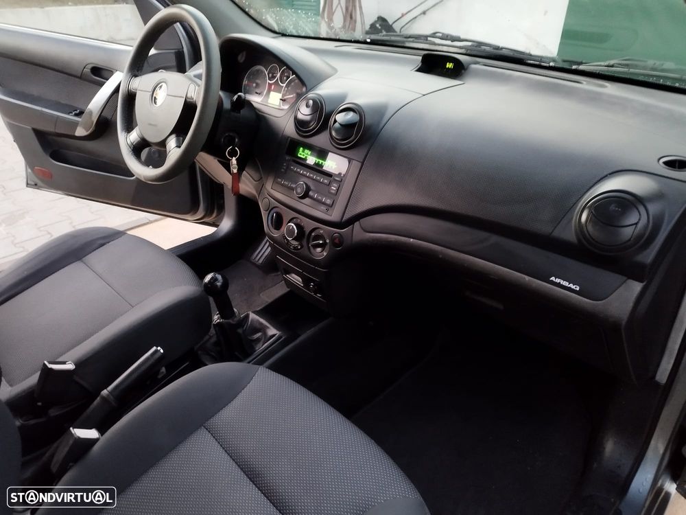 Chevrolet Aveo 1.2 LS - 24