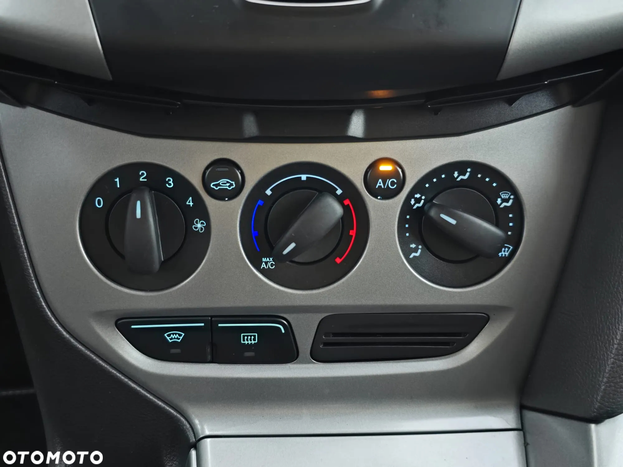 Ford Focus 1.6 TI-VCT Trend - 32