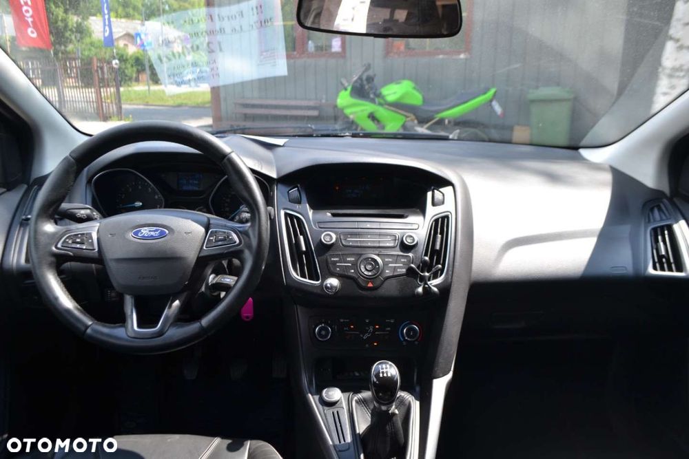 Ford Focus - 8