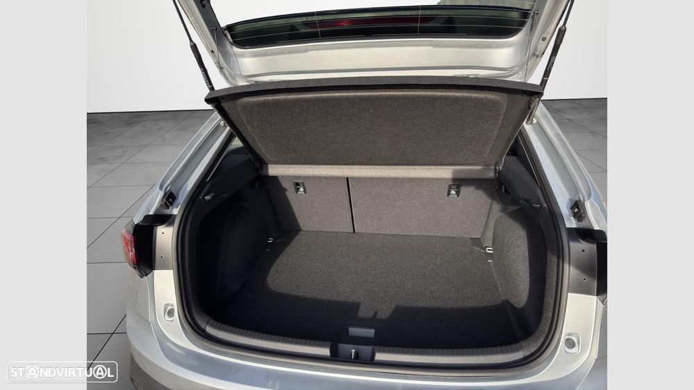 VW Taigo 1.0 TSI Urban DSG - 9