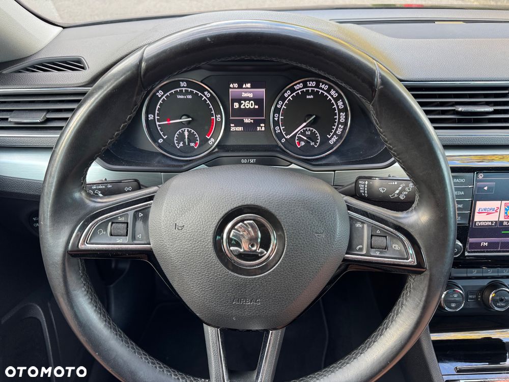 Skoda Superb 1.6 TDI GreenLine - 21