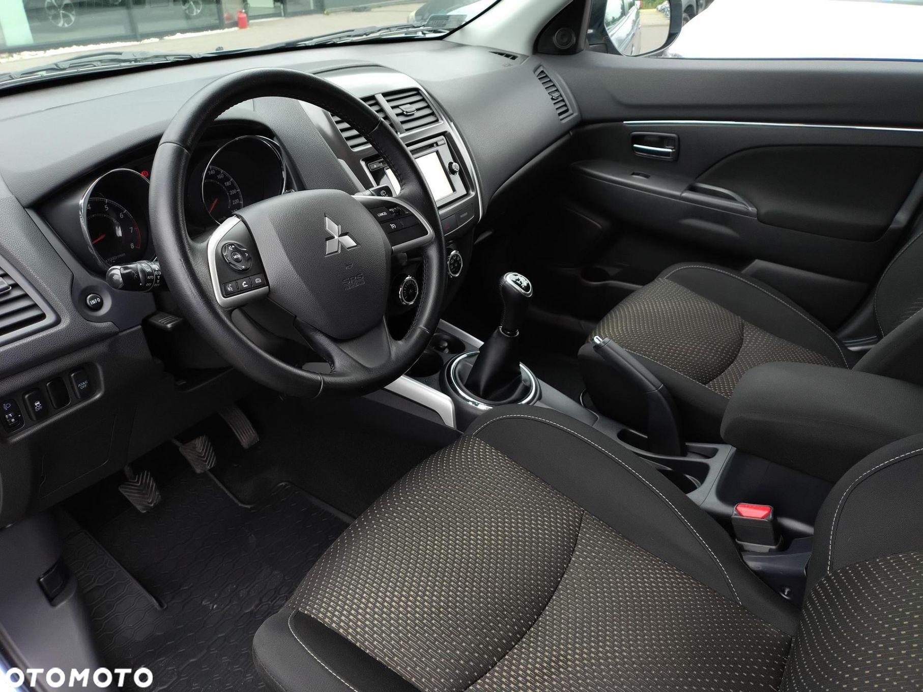Mitsubishi ASX 1.6 Intense - 9