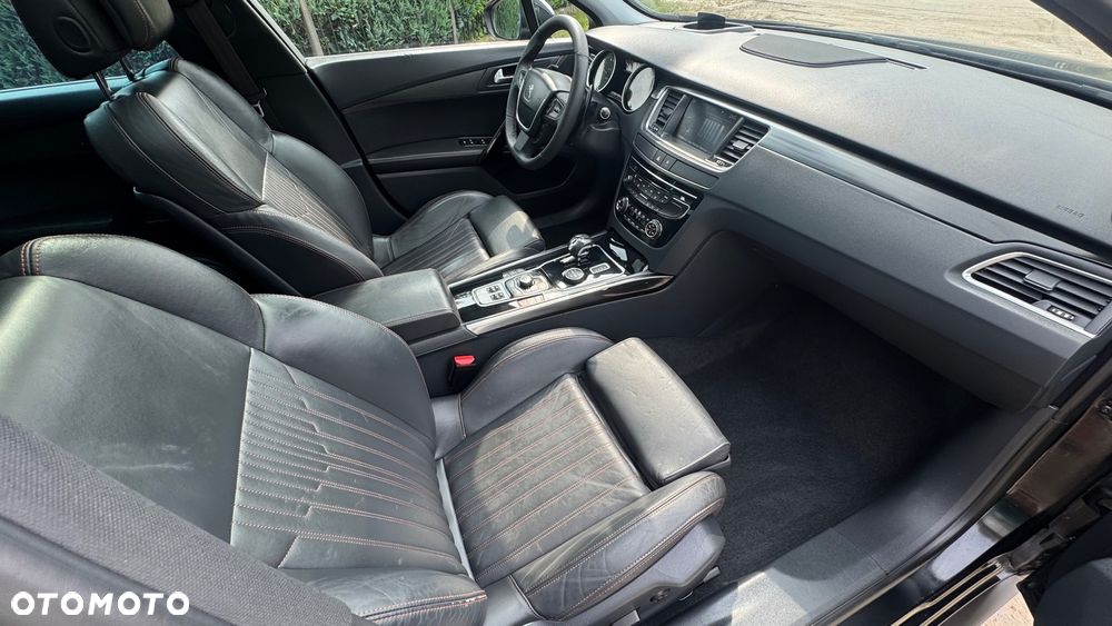 Peugeot 508 RXH Hybrid4 - 16