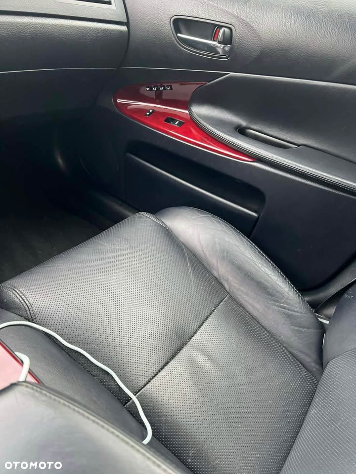 Lexus GS 450h - 17