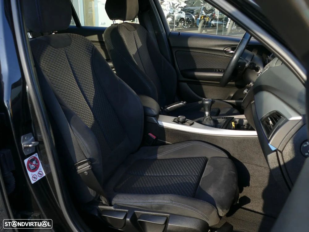 BMW 116 d Pack M Shadow - 30