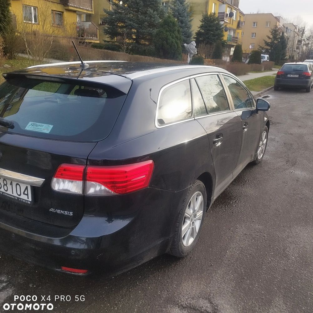 Toyota Avensis 2.0 D-4D Style - 4