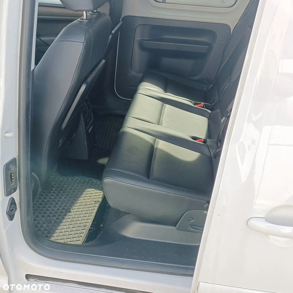 Volkswagen Caddy 2.0 TDI Comfortline DSG - 18