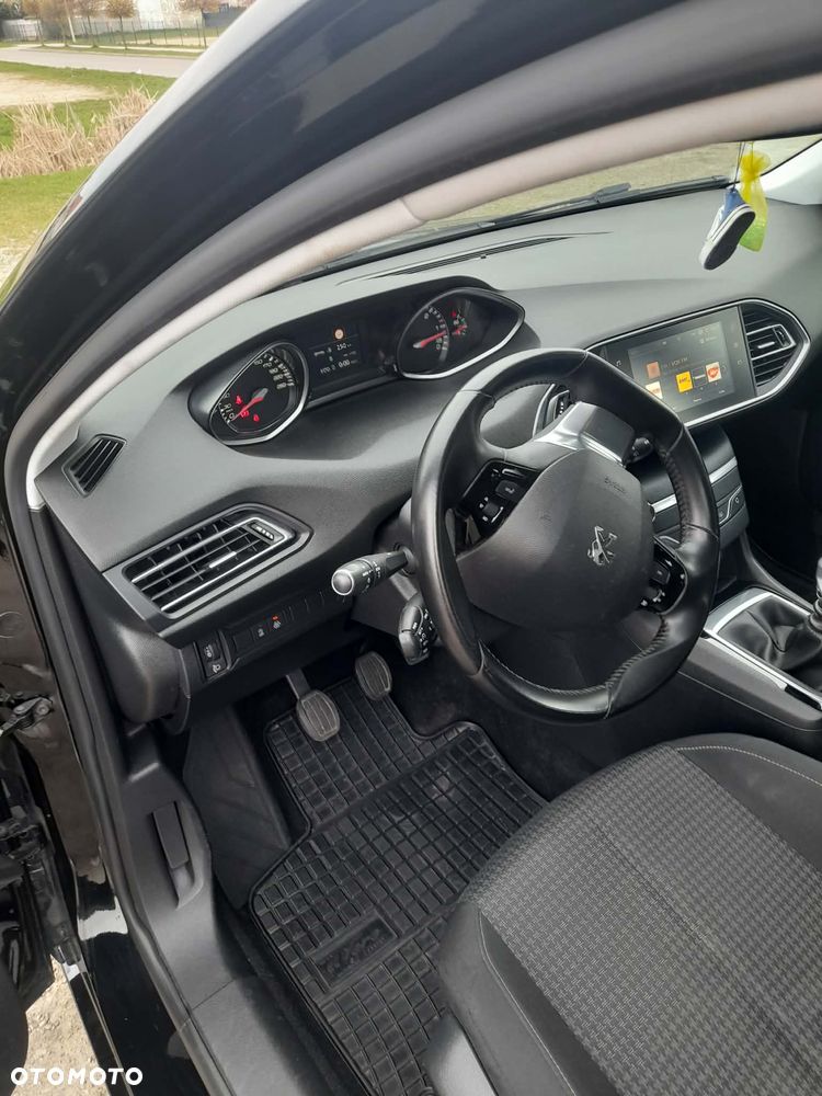 Peugeot 308 1.5 BlueHDi Allure Pack S&S - 8