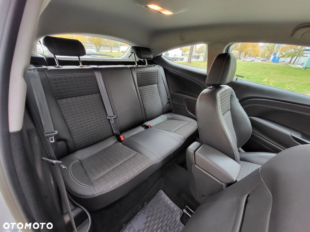 Opel Astra IV GTC 1.6 T SIDI Sport S&S EU6 - 28