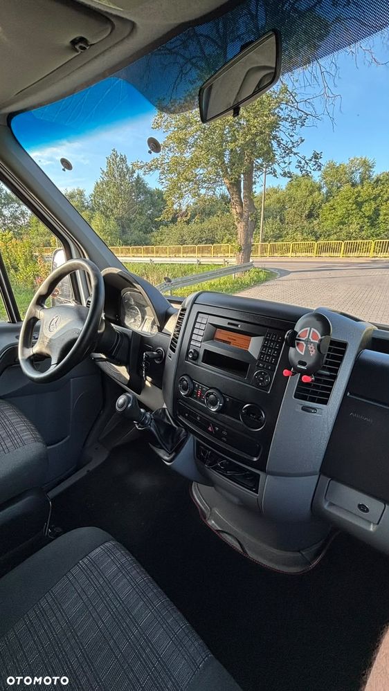 Mercedes-Benz Sprinter - 17