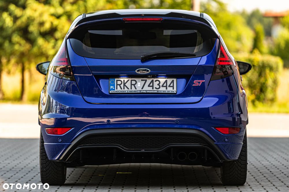 Ford Fiesta 1.6 EcoBoost ST - 17