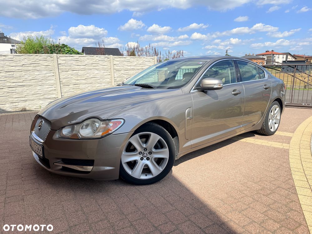 Jaguar XF 2.7 V6 Premium Luxury - 7