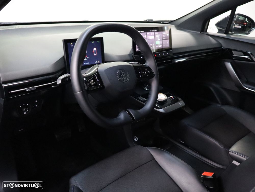 MG MG4 64 kWh Luxury - 5