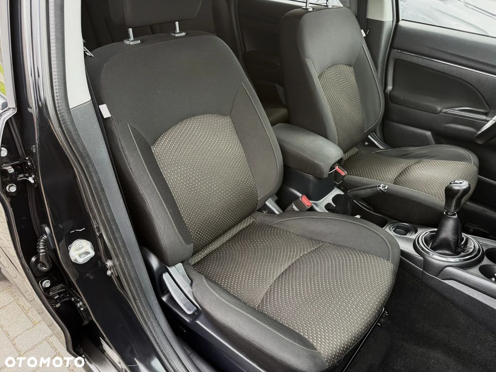 Mitsubishi ASX 1.6 2WD Instyle - 13