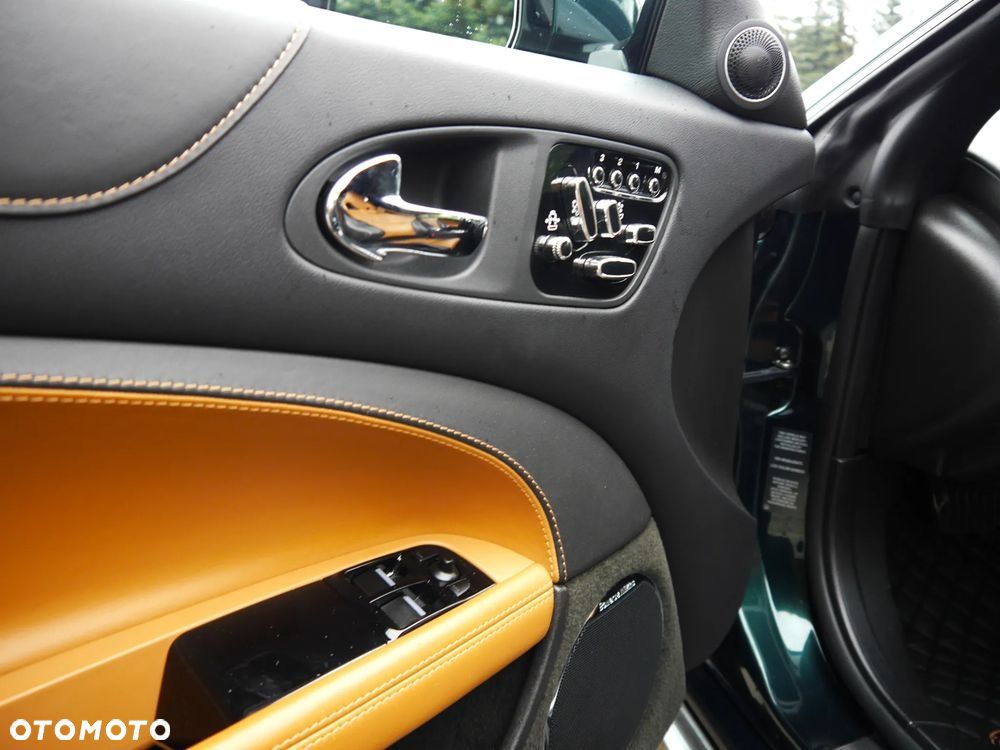 Jaguar XK XKR-S - 22