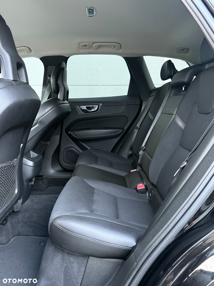 Volvo XC 60 D4 AWD Geartronic Momentum - 19
