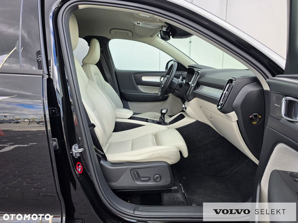 Volvo XC 40 - 16
