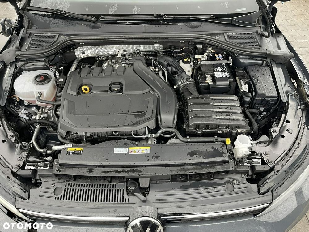 Volkswagen Golf 1.5 eTSI EVO Style DSG - 20