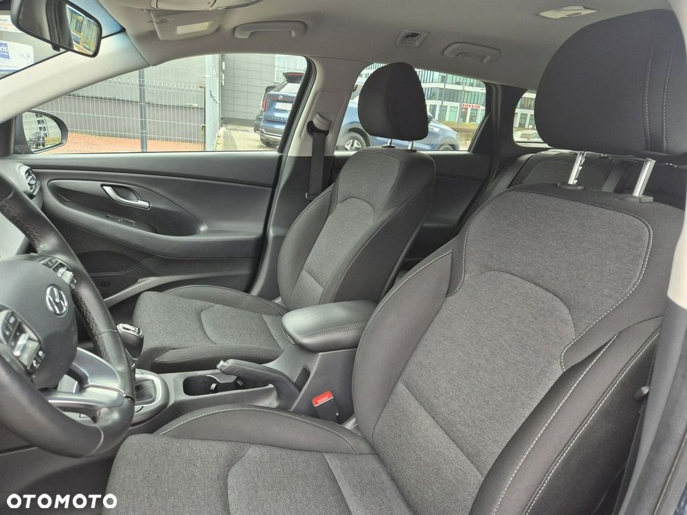 Hyundai i30 1.5 T-GDI 48V Smart - 11