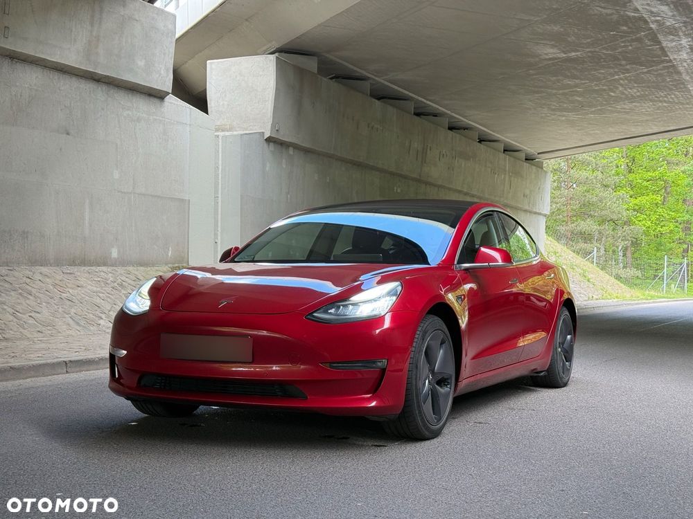 Tesla Model 3 - 5