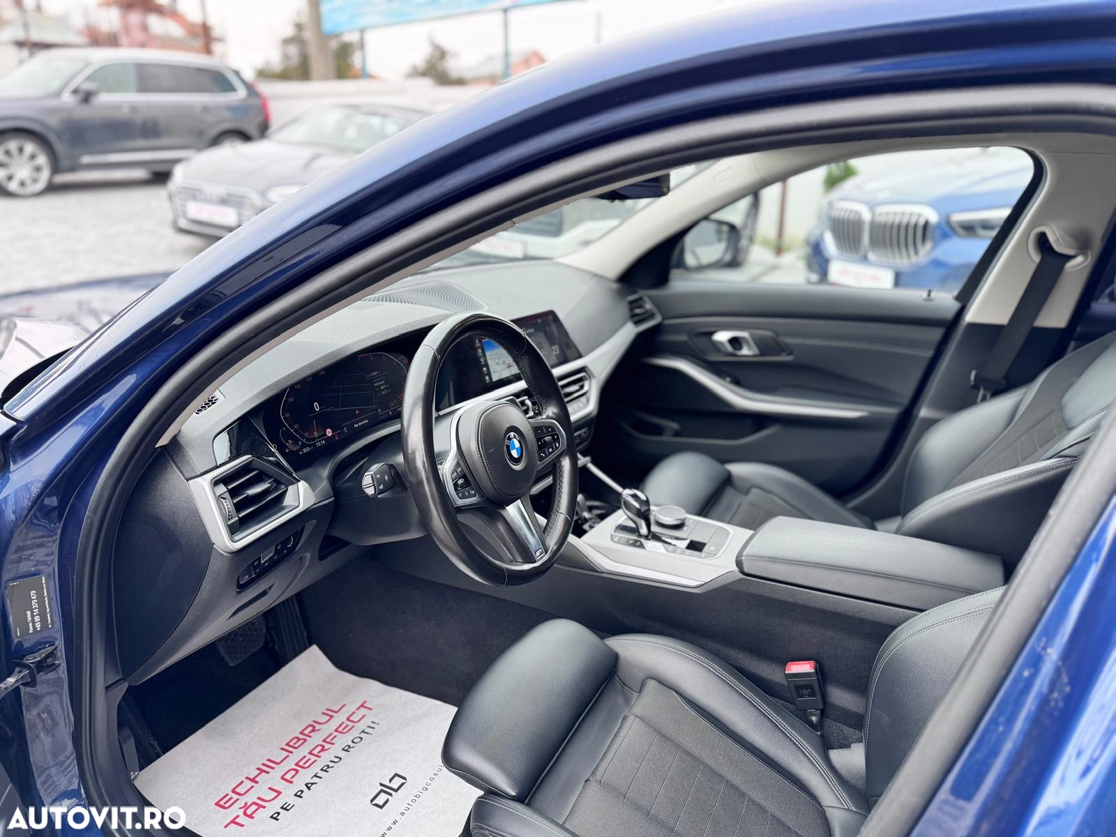 BMW Seria 3 318i AT - 11