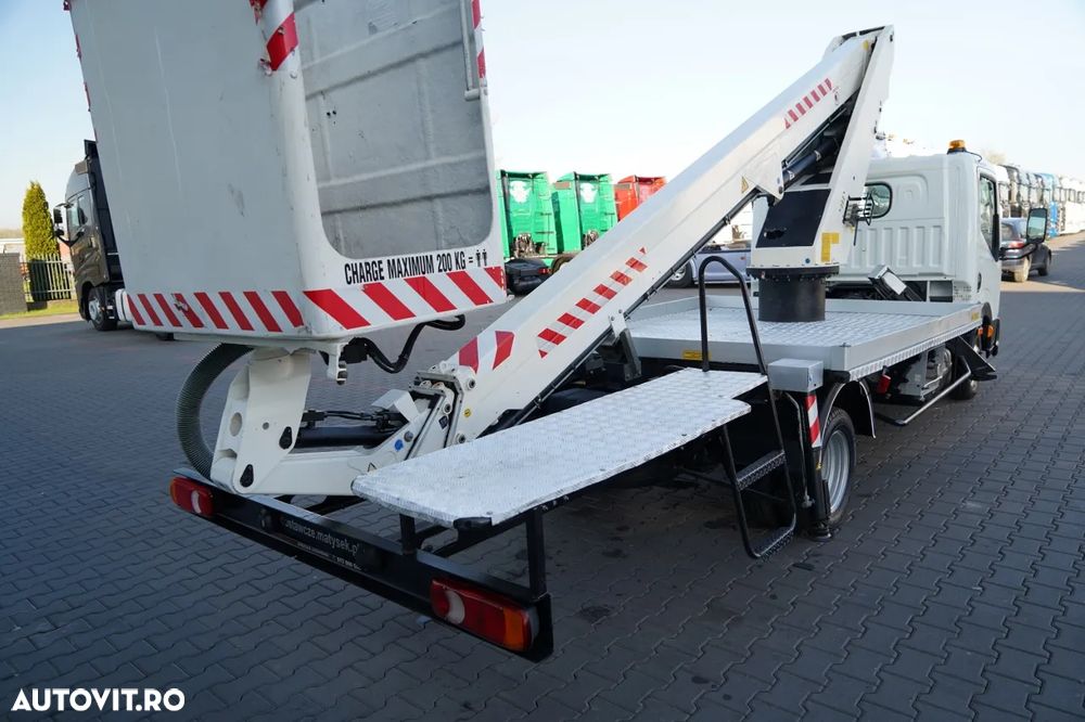 Nissan CABSTAR / ELEVATOR DE 20 DE METRI / GSR E200TE4 / DUBLU / CAPACITATE DE RIDICARE - 200 kg / 4 STABILIZATOARE / - 21