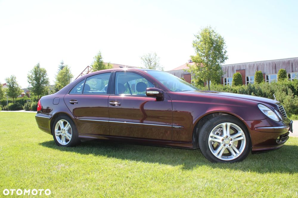 Mercedes-Benz Klasa E 500 4Matic Automatik Avantgarde - 4