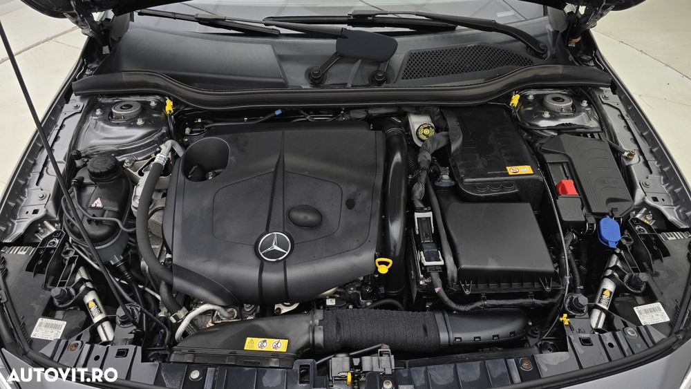 Mercedes-Benz GLA - 22