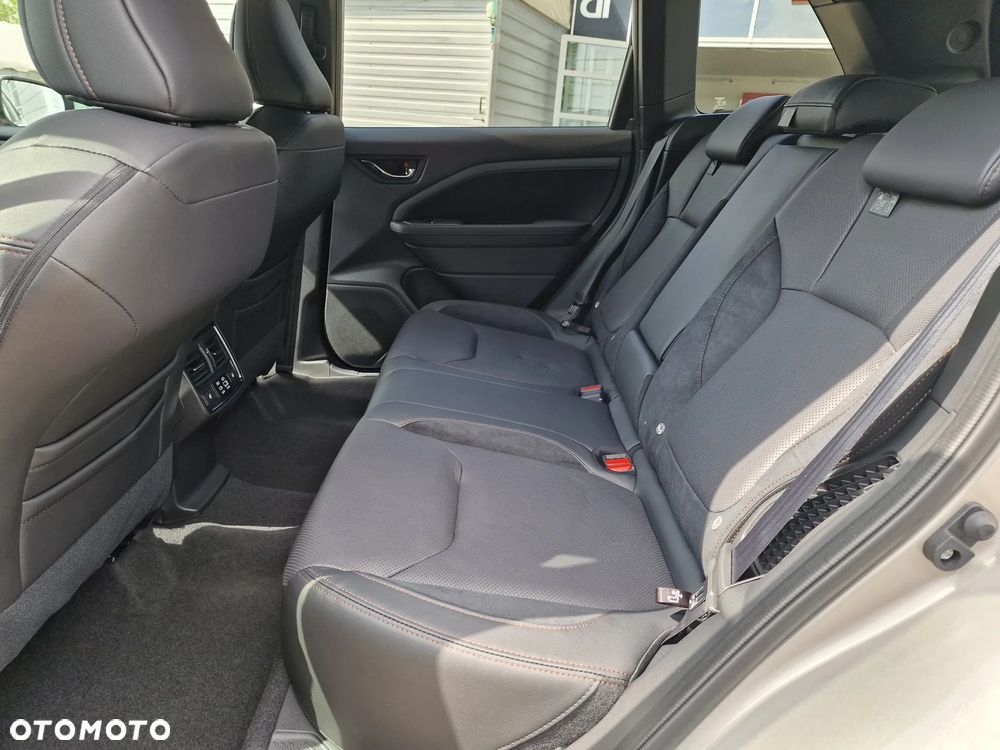 Subaru Forester 2.0i-L Platinum (EyeSight) Lineartronic - 12