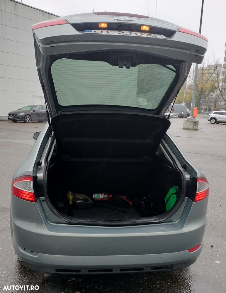 Ford Mondeo 2.0 TDCi Ghia - 4