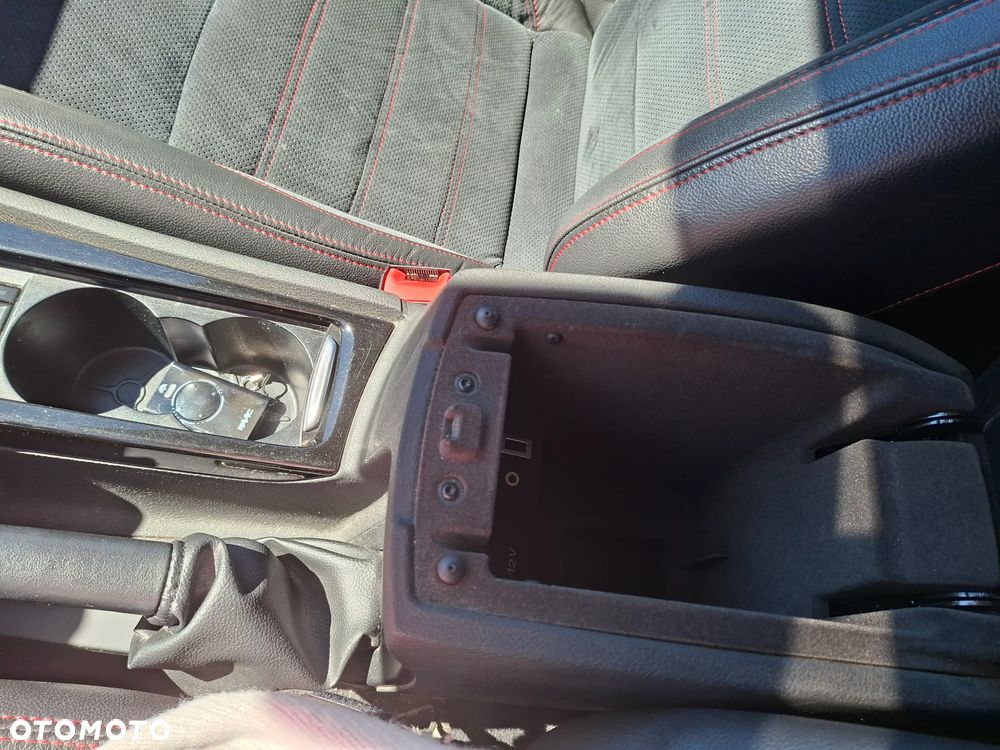 Ford Mondeo 2.0 TDCi Titanium X - 18