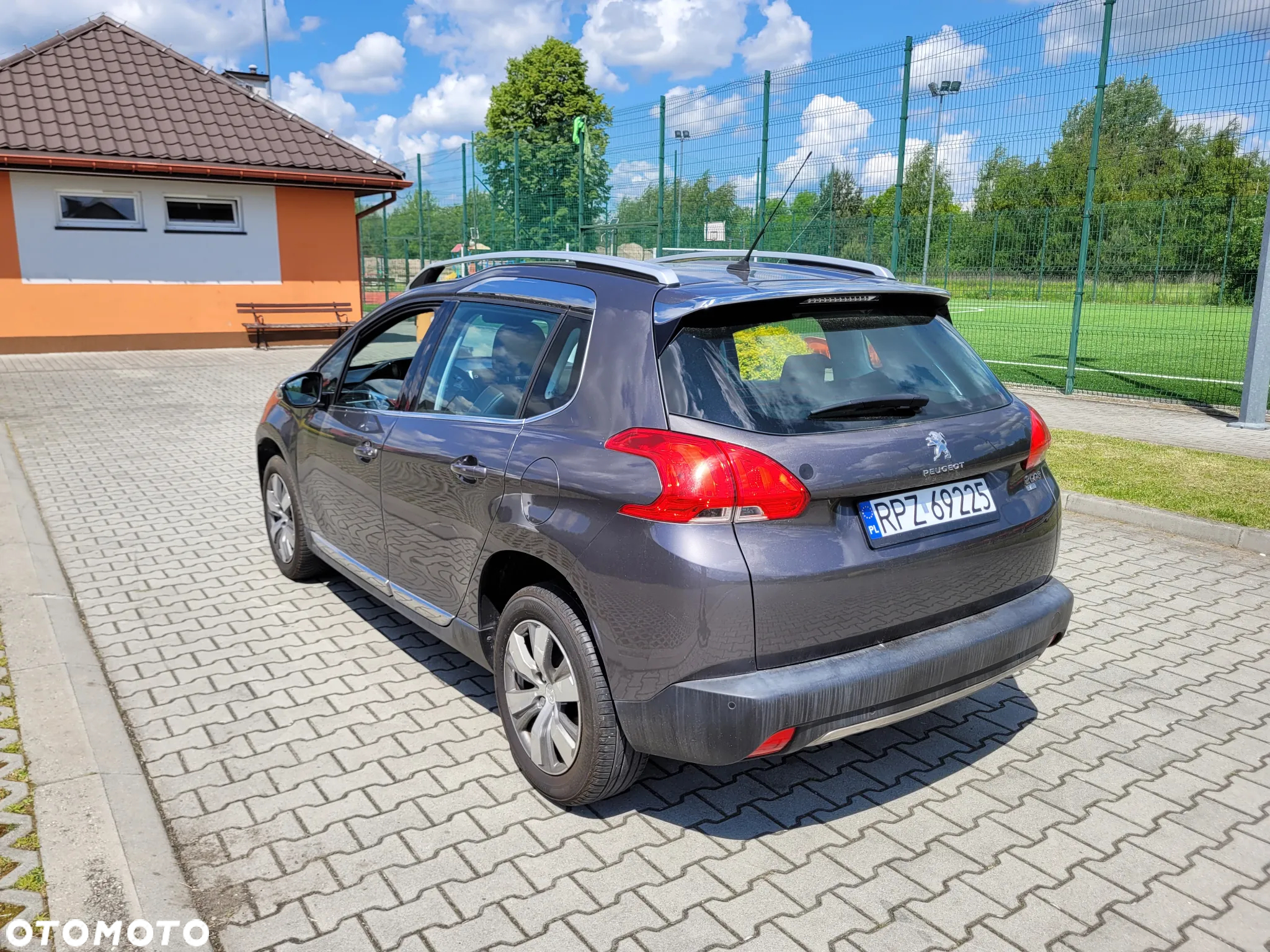 Peugeot 2008 1.6 e-HDi Active S&S - 3