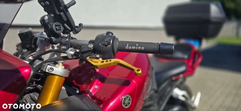 Yamaha FZ - 11