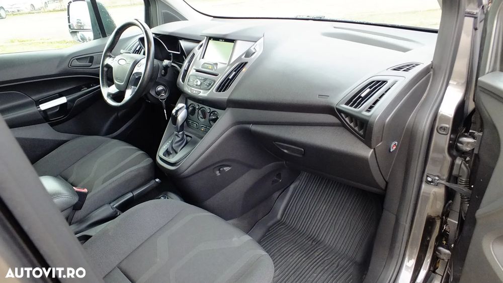 Ford Transit Conect - 31