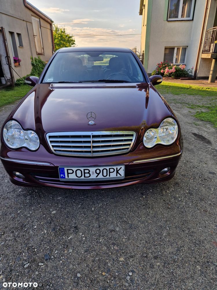 Mercedes-Benz Klasa C 200 CDI Elegance - 4