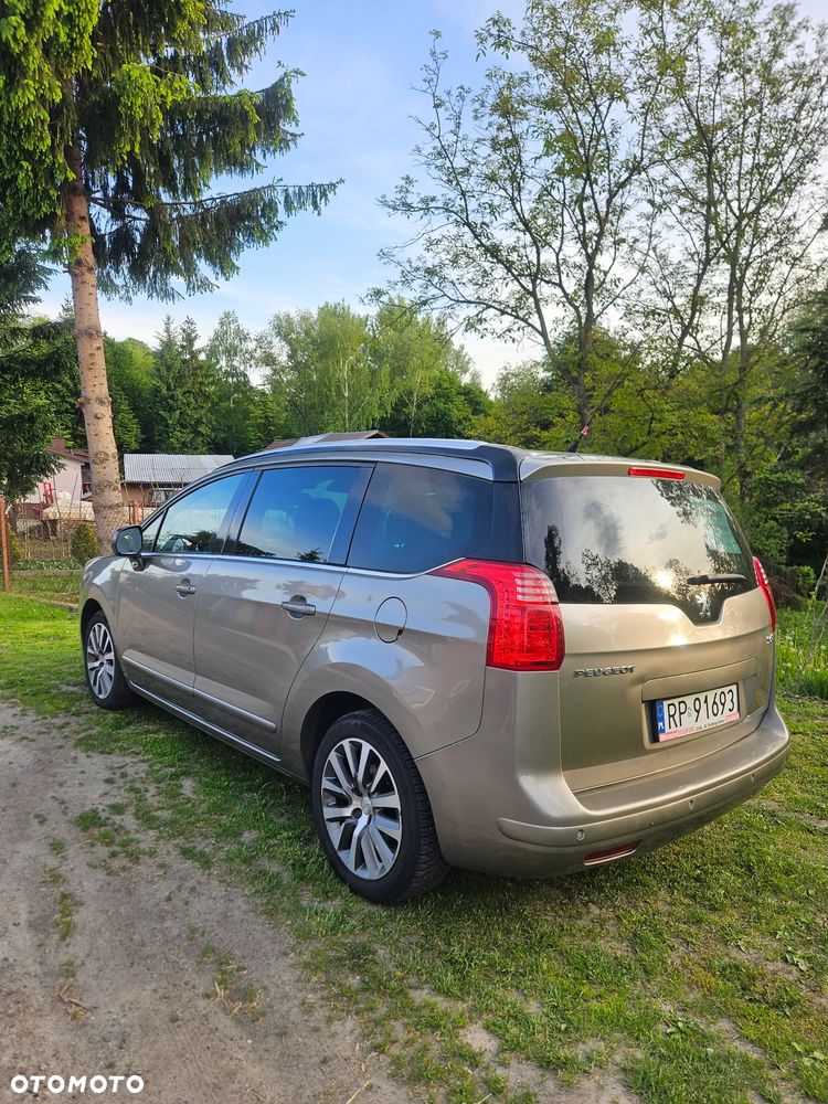 Peugeot 5008 2.0 HDi Family - 5