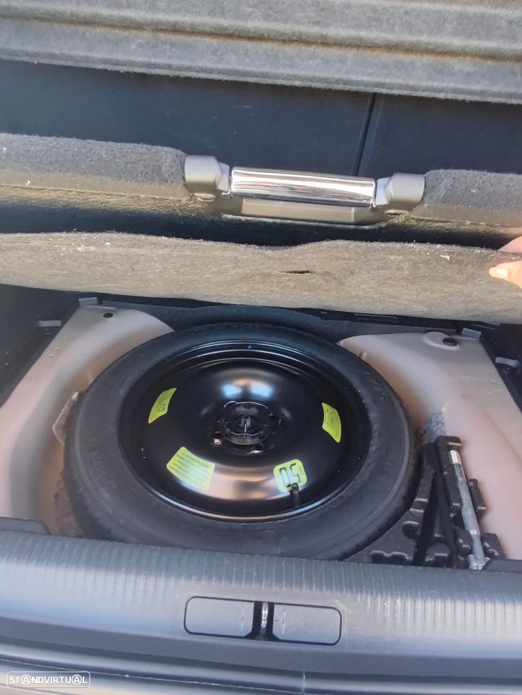 Peugeot 2008 1.2 PureTech GT Line - 38