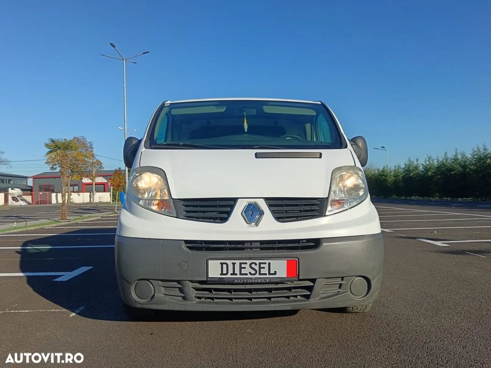 Renault Trafic - 23