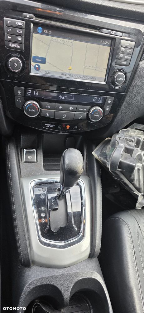 Nissan Qashqai 1.6 dCi Xtronic TEKNA+ - 16