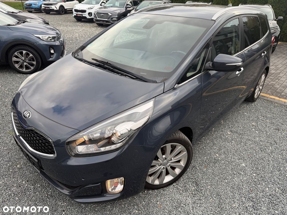 Kia Carens 2015