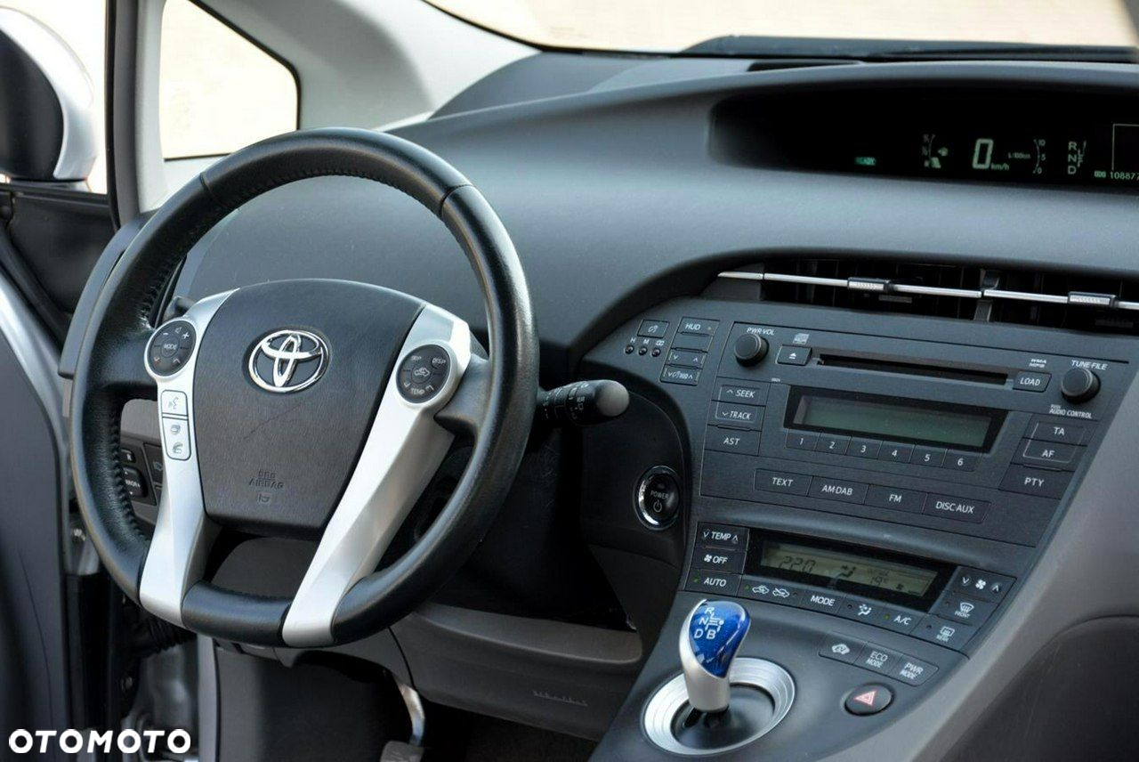Toyota Prius 1.8 HSD Sol - 20
