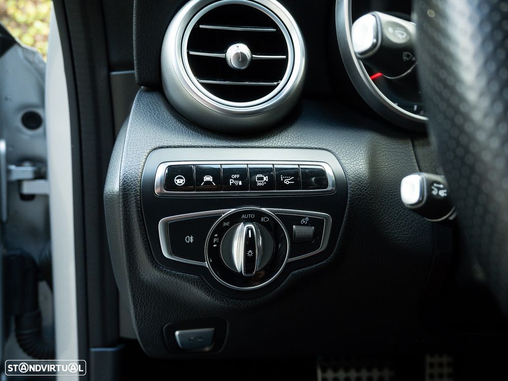 Mercedes-Benz C 220 d 9G-TRONIC AMG Line - 32