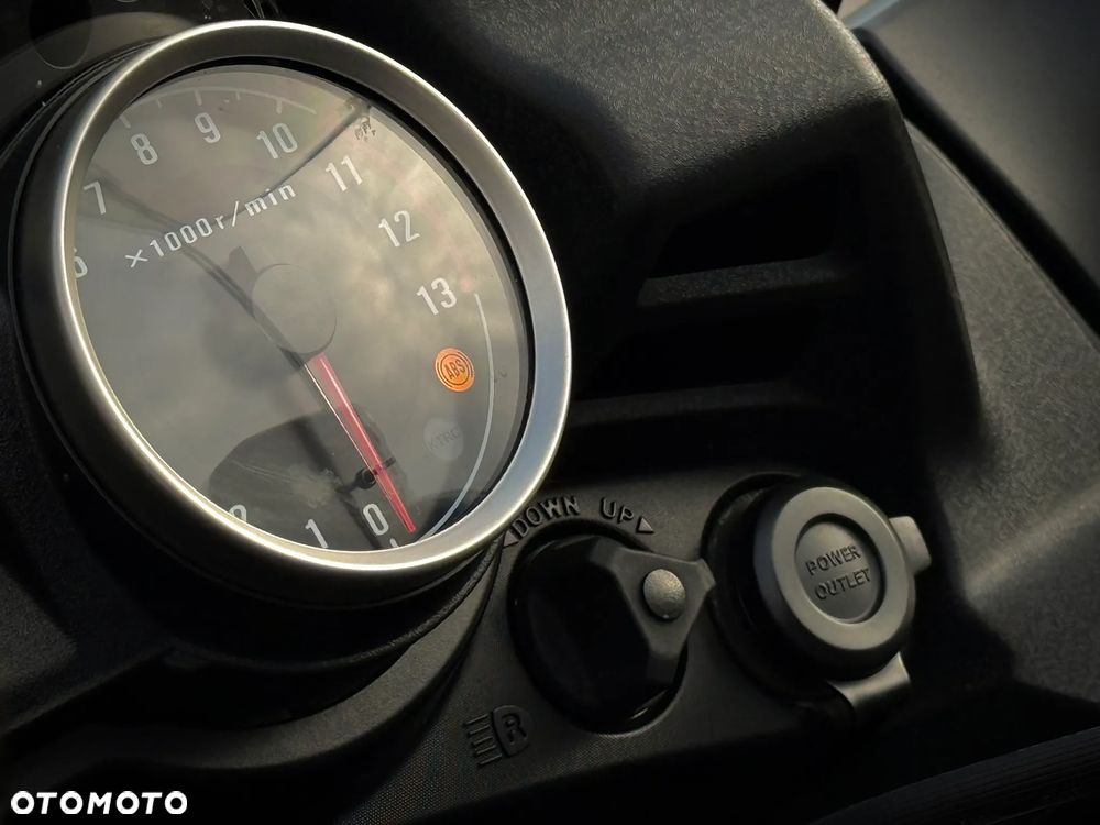 Kawasaki GTR - 24
