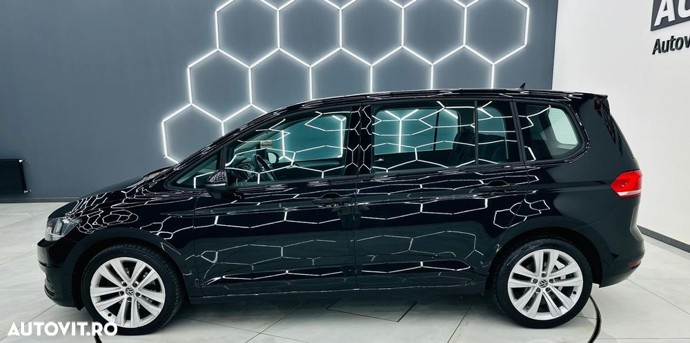 Volkswagen Touran 1.6 TDI SCR (BlueMotion Technology) DSG Trendline - 36