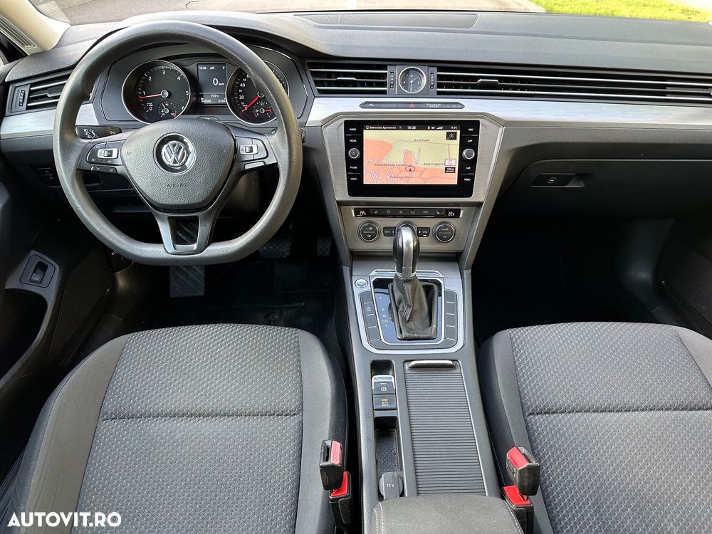 Volkswagen Passat 2.0 TDI SCR DSG Comfortline - 5
